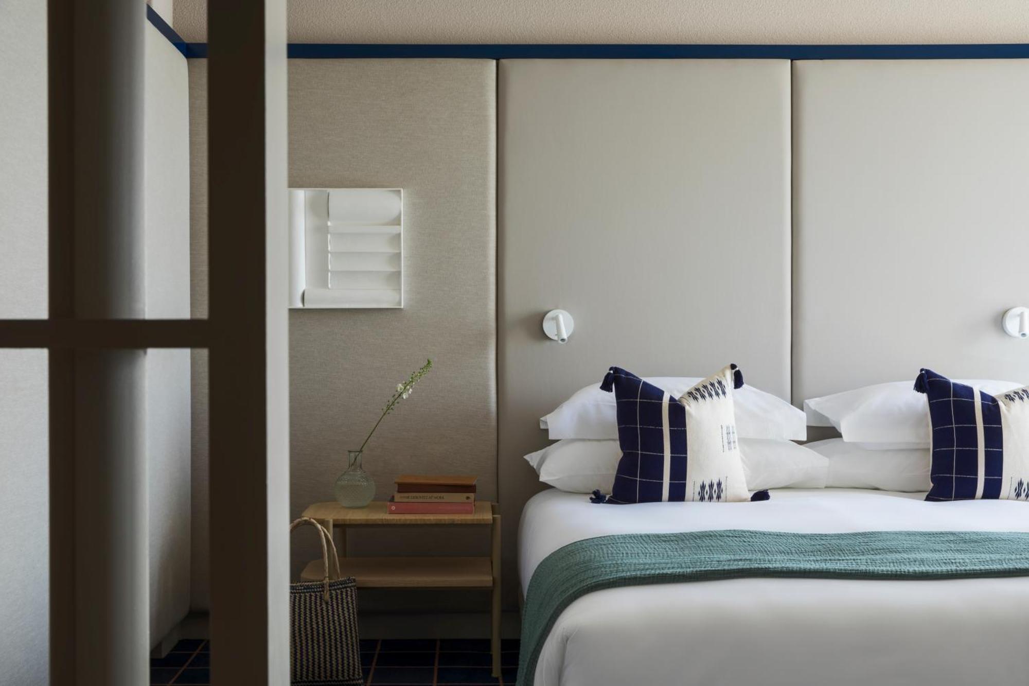 Home Suite Hotels Sea Point Cape Town Exterior photo