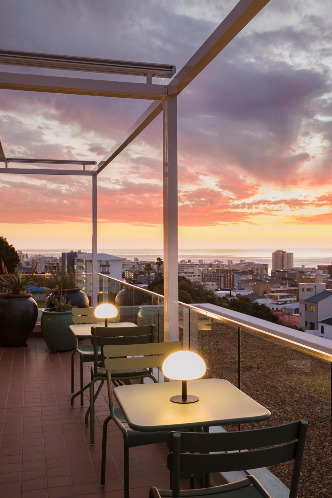 Home Suite Hotels Sea Point Cape Town Exterior photo